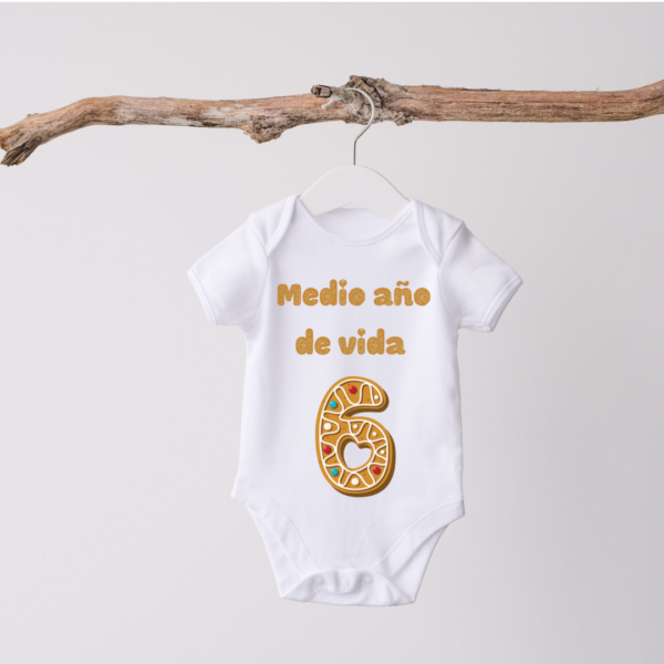 Medio año de vida