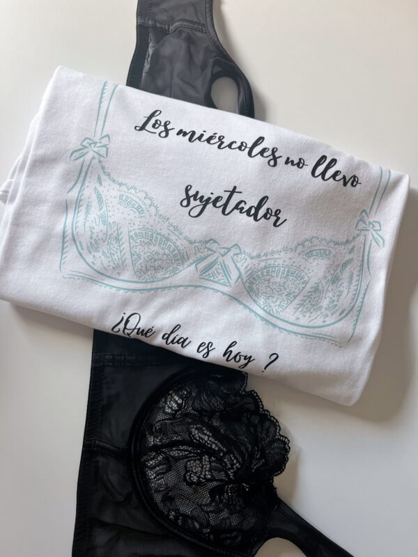Camiseta Sin Sujetador - Imagen 2